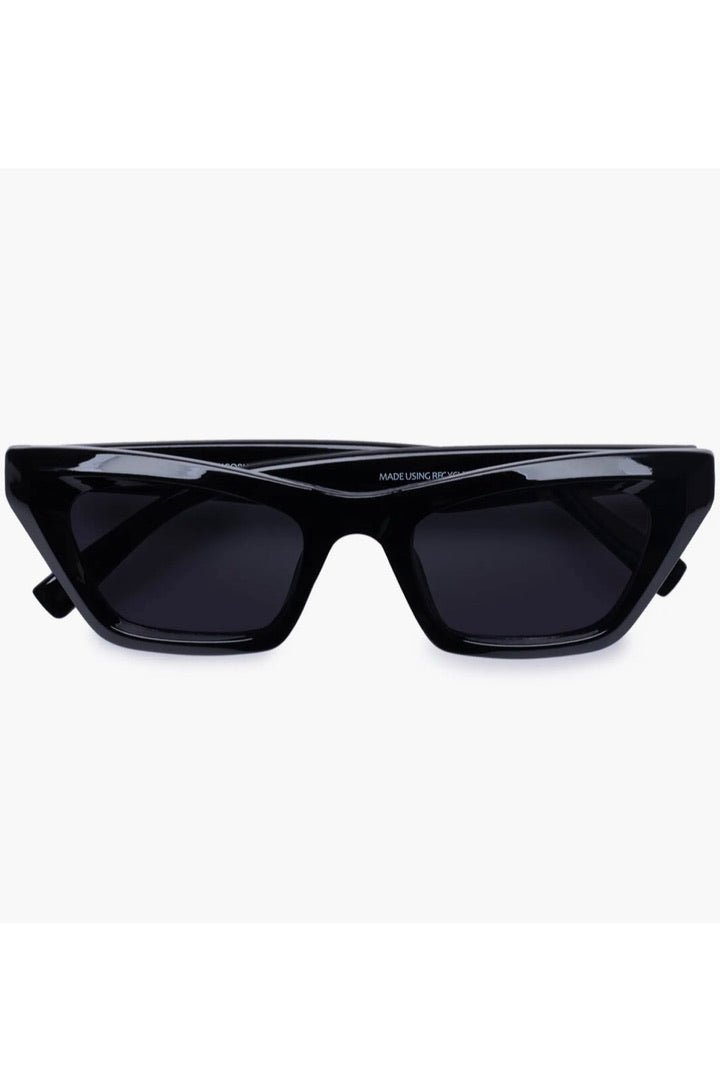 Aire Capricornius Sunglasses in Black