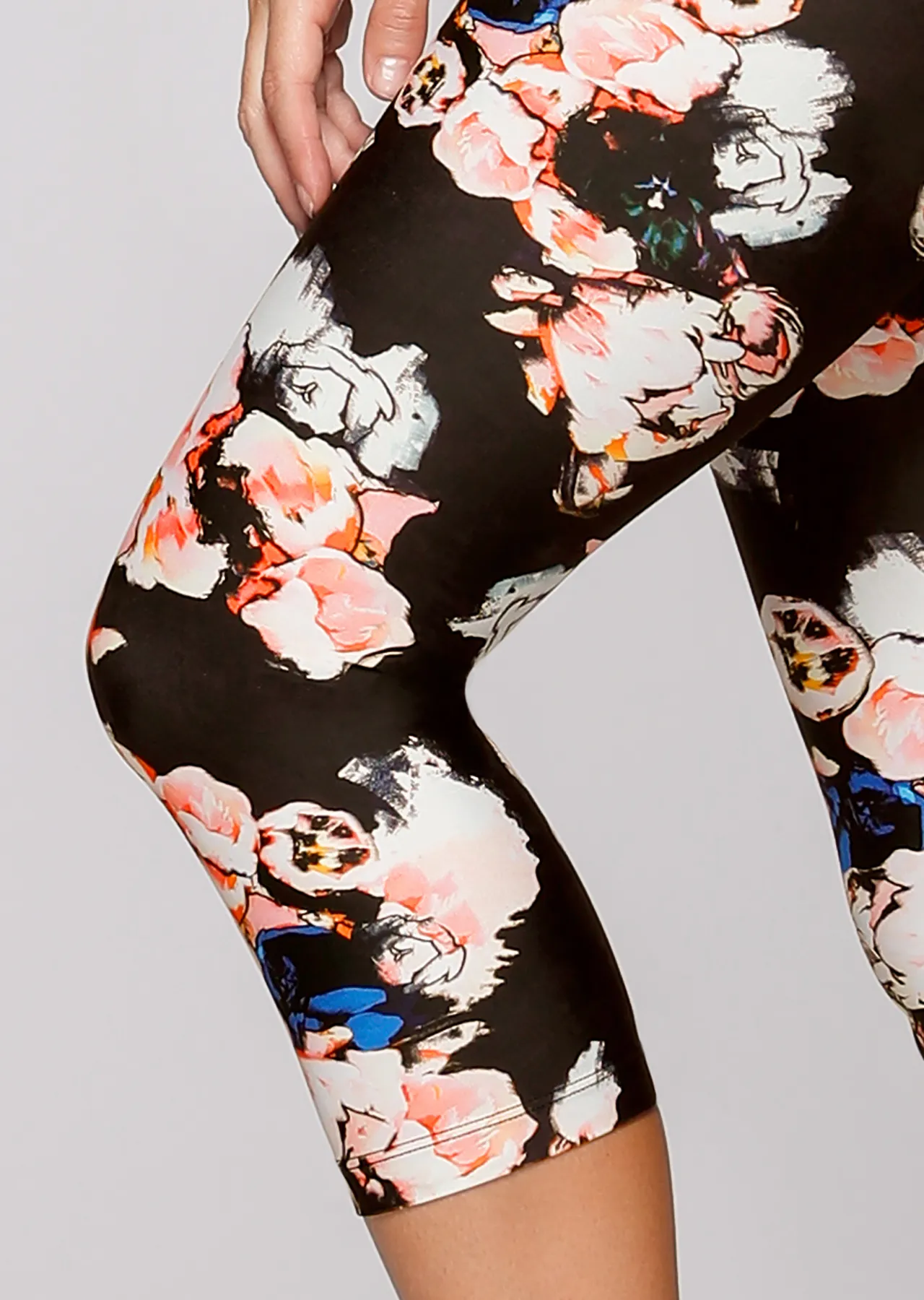 Blossom Active Core 7/8 Tight | Gothic Blossom Print | 7/8 | Lorna Jane New Zealand