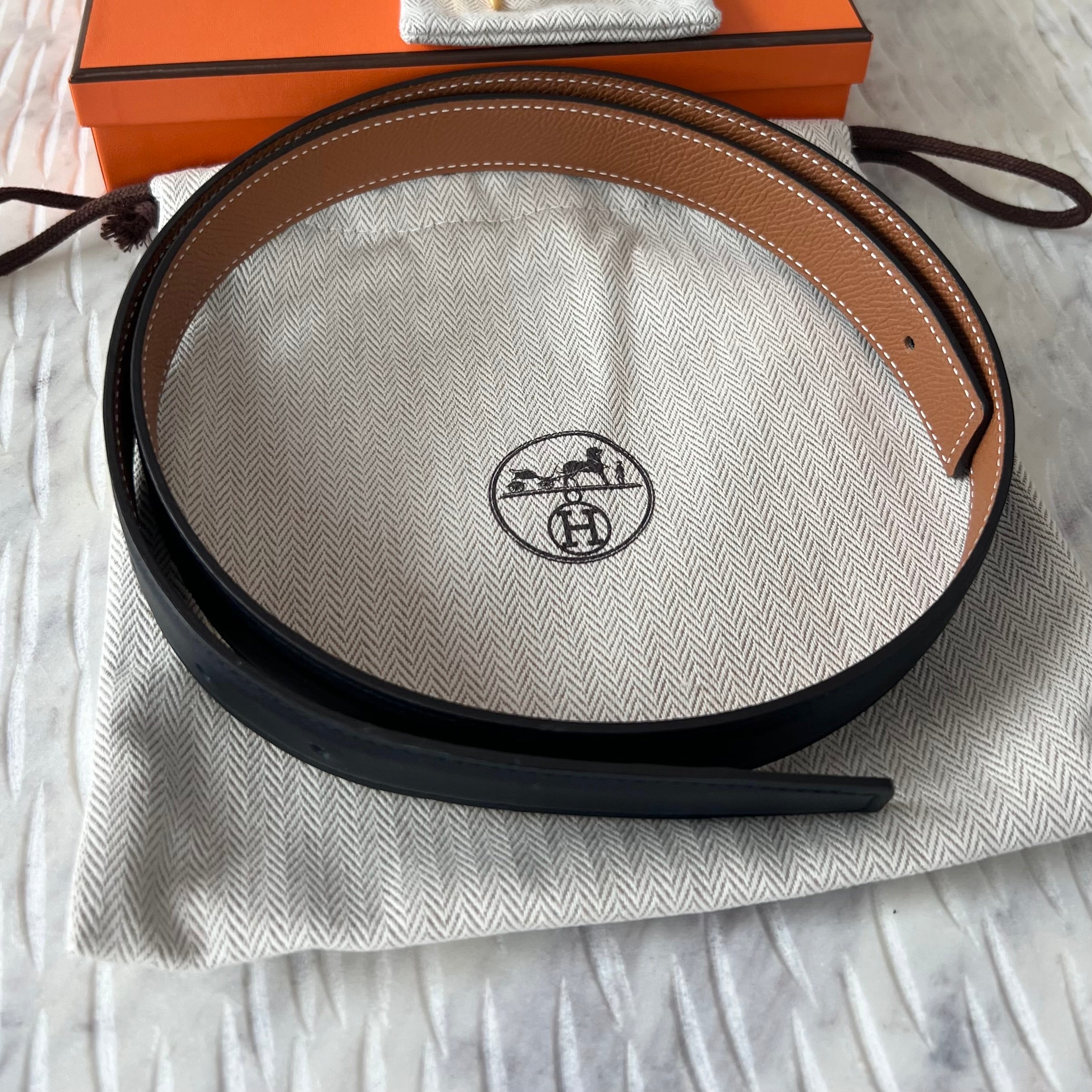 Hermes Mini H belt buckle & Reversible leather strap 24 mm