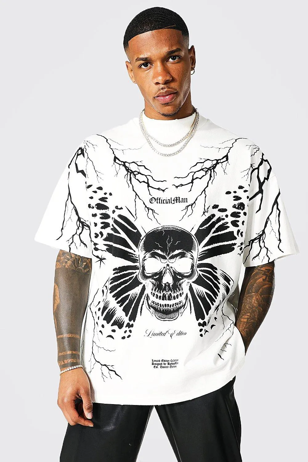 Oversized Extended Neck Skull Graphic T-shirt