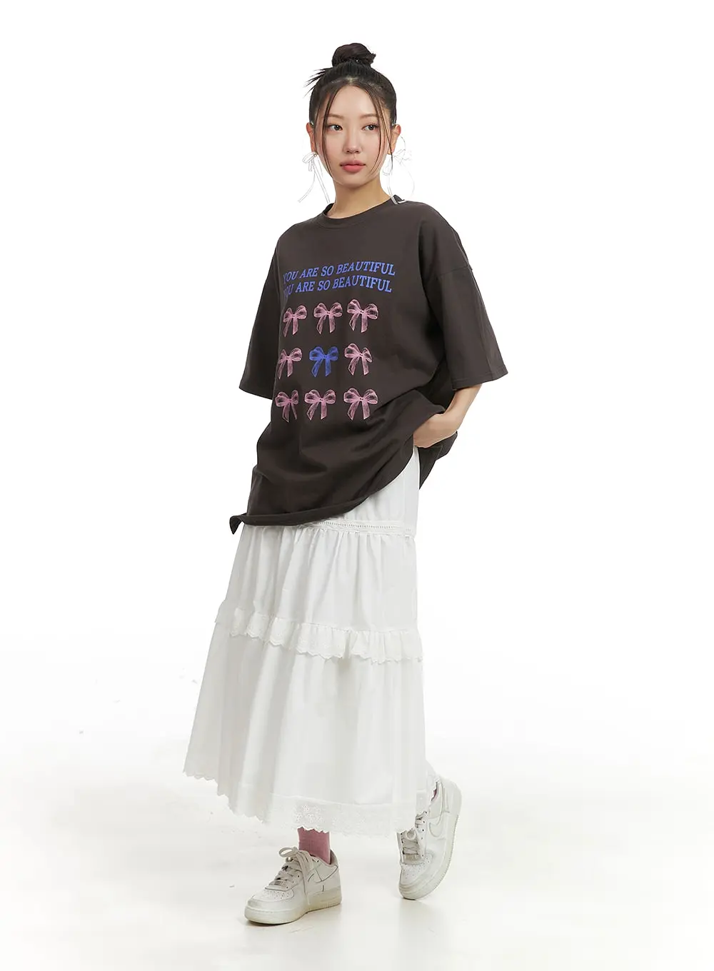 Oversized Ribbon Graphic Tee OM429