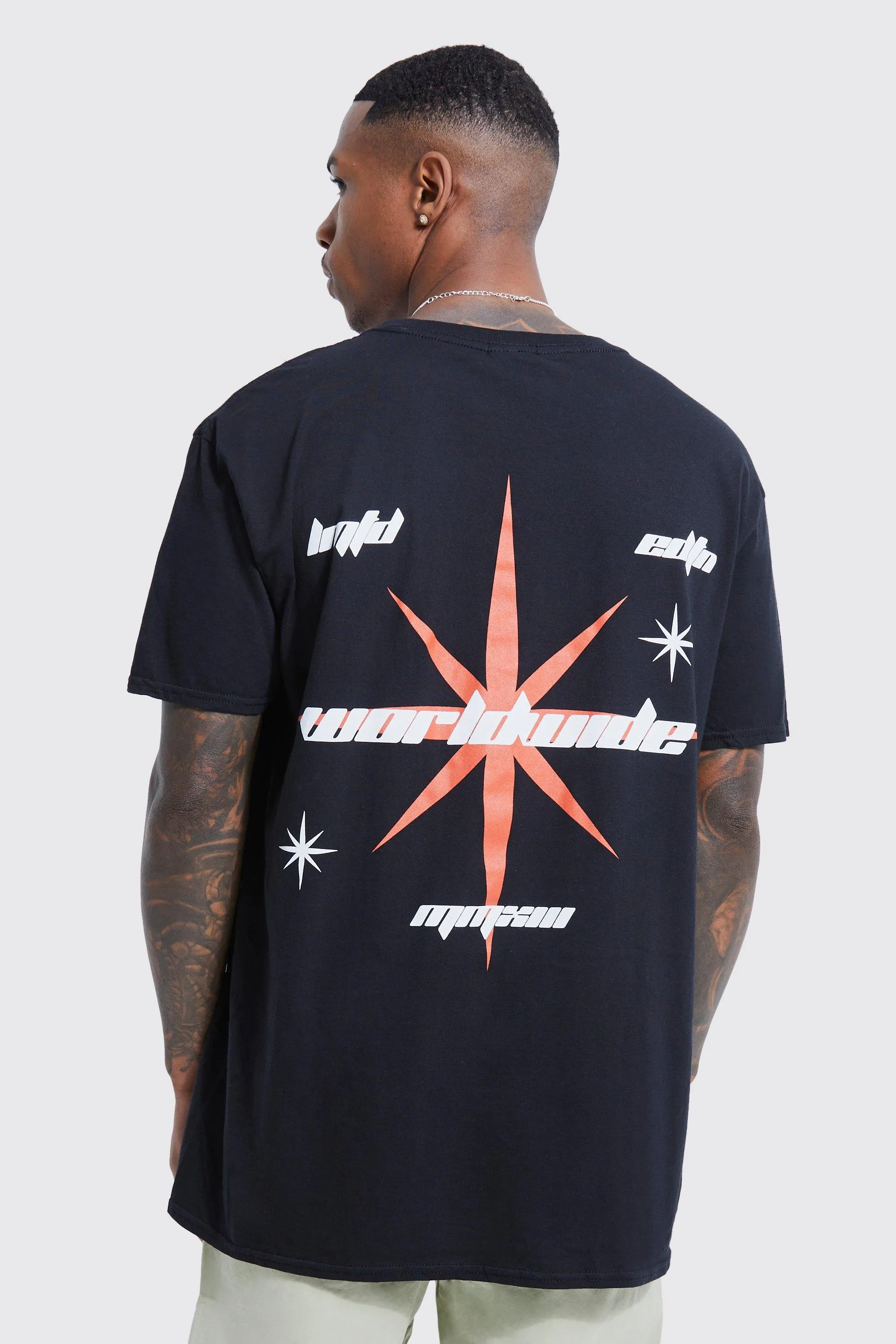 Oversized Worldwide Star Back Graphic T-shirt | boohooMAN UK